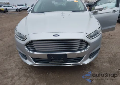 2015 Ford Fusion Se z USA, uszkodzony, nr VIN 3FA6P0HD0FR252438